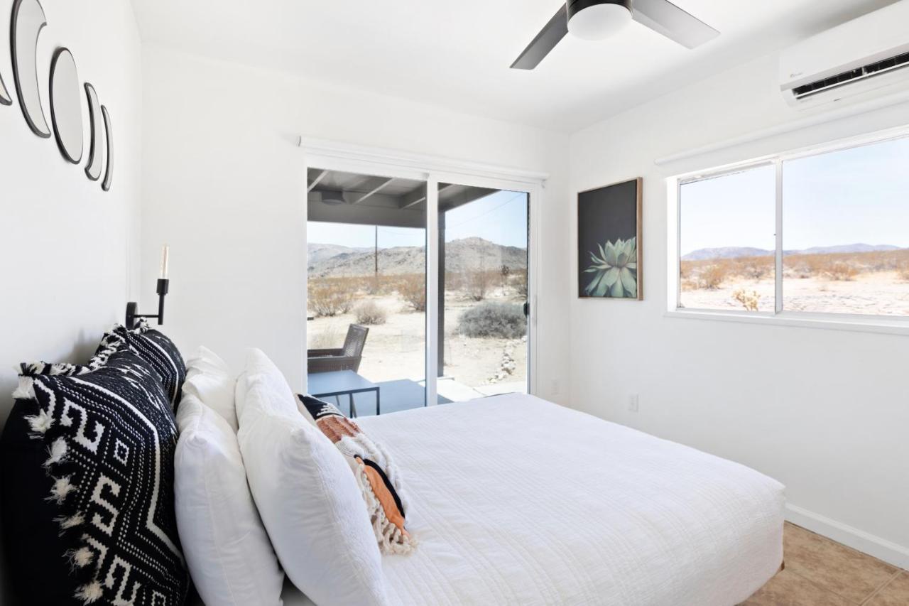 1 Minute To Joshua Tree National Park, Hot Tub, Stars, Private - The Wkndr Villa Twentynine Palms Exterior photo